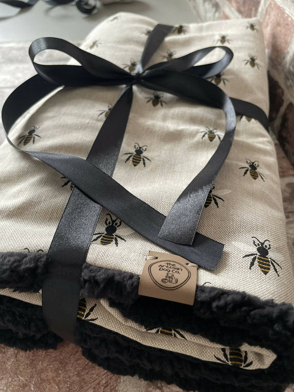 Dog Blanket Luxury Honey Bee Collection Dog Blanket